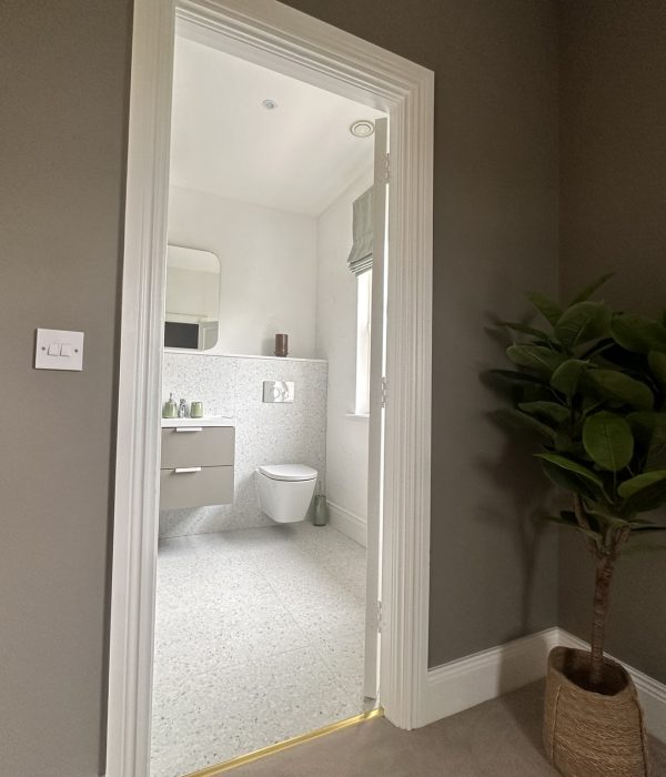 bedroom 2 ensuite a1